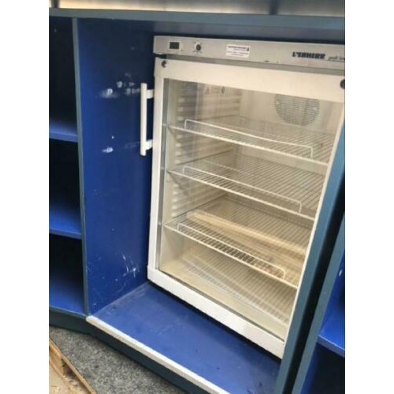 Een complete beurs meubilair