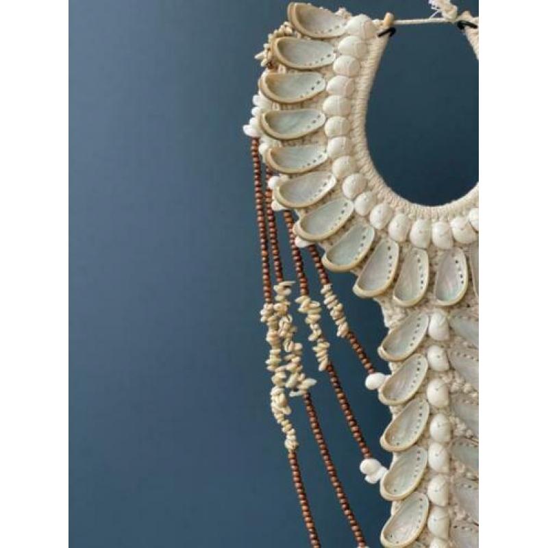 Mooie schelpenketting middelgroot parelmoer