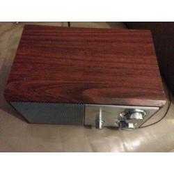Xirion wooden retro radio