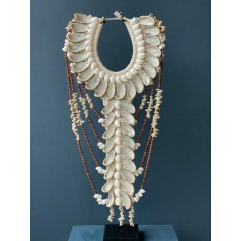 Mooie schelpenketting middelgroot parelmoer