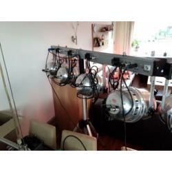 8 x ledpar 64 spots op aluminium statieven + dmx controller