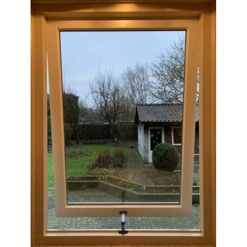 Kozijnen in goede staat ook per stuk te koop