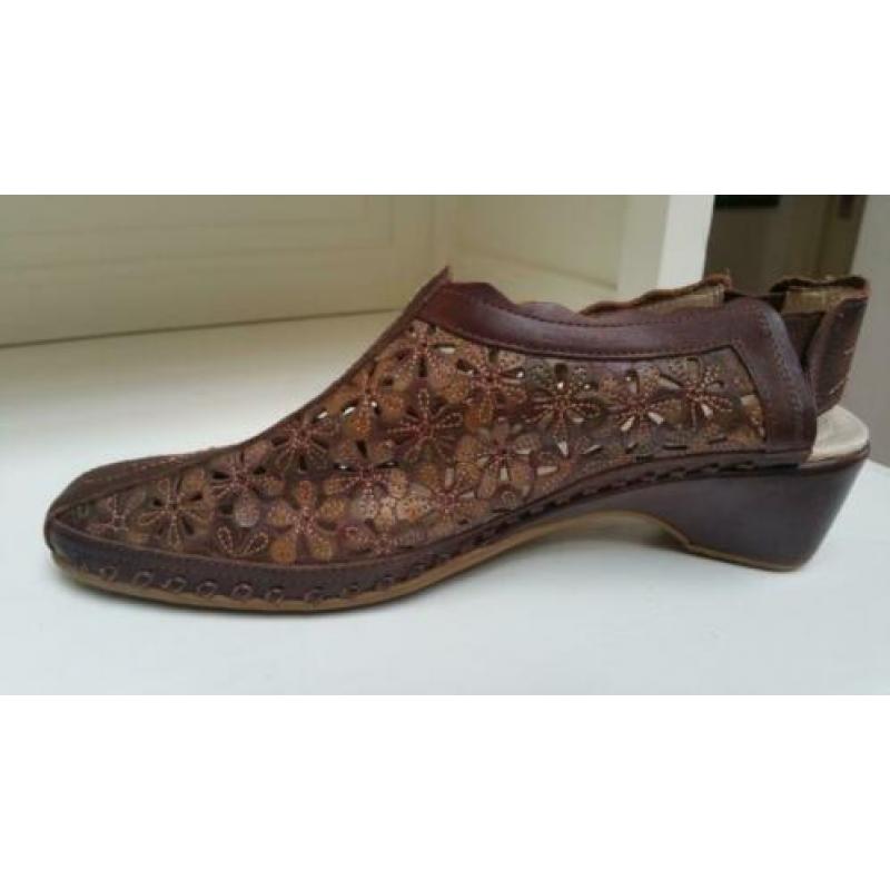 Bruine Pikolinos schoenen maat 39. Leer.