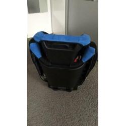 Recaro Monza Nove autostoel met speakers en slaaphoofdsteun