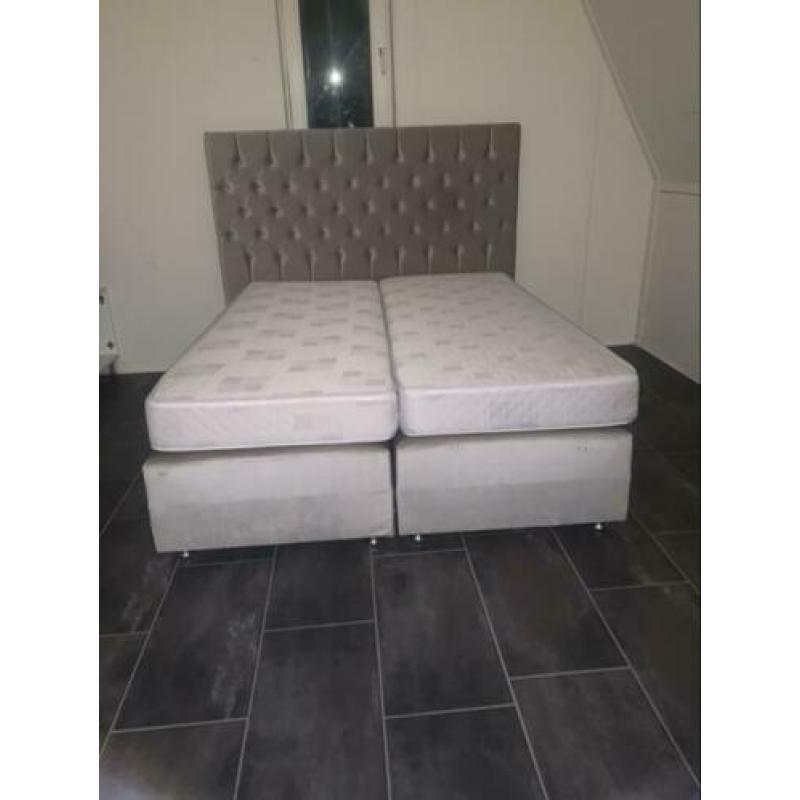 Boxspring suede taupe