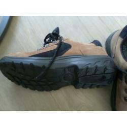 Bata ACT 127 S2 ESD Laag Bruin Werkschoen