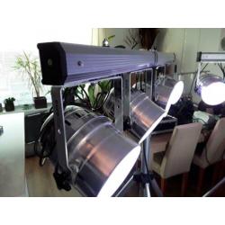 8 x ledpar 64 spots op aluminium statieven + dmx controller