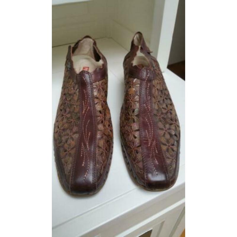 Bruine Pikolinos schoenen maat 39. Leer.