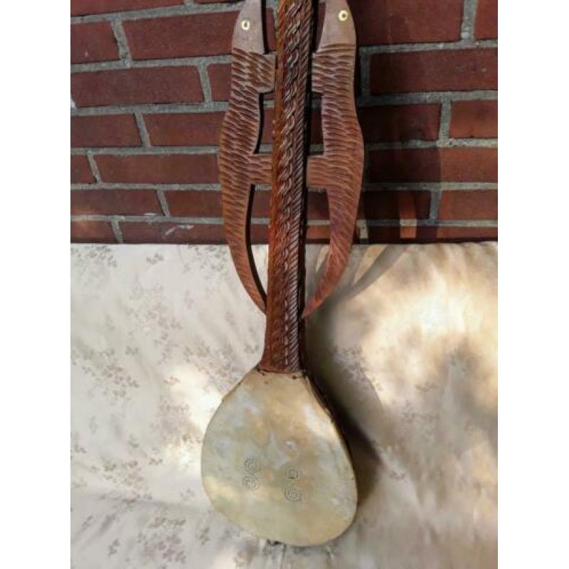 Handgemaakt muziekinstrument voor decoratie.