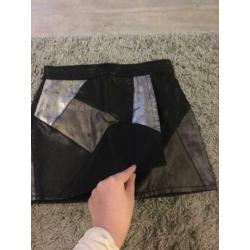 Zara imitatie leer overslag rok rokje zwart brons m 40 zgan