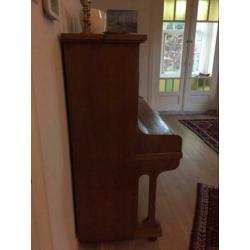 Mooie oude piano