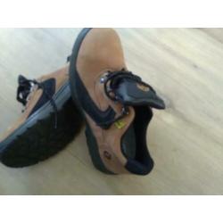 Bata ACT 127 S2 ESD Laag Bruin Werkschoen