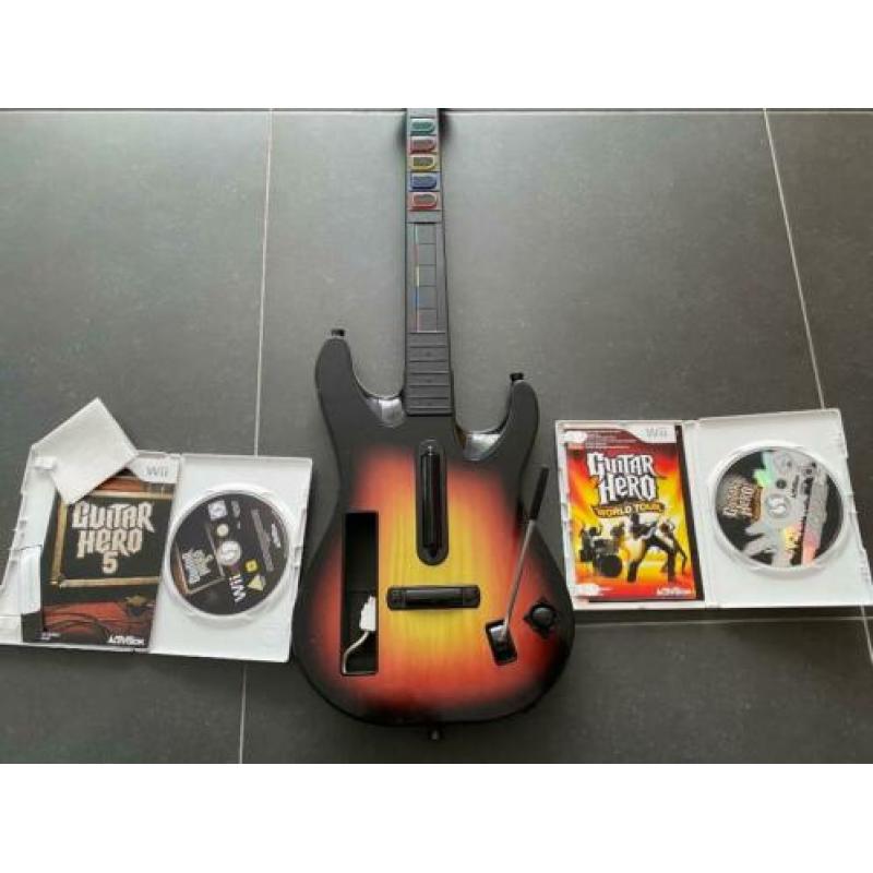 Wii Guitar Hero Gitaar met 2 spellen