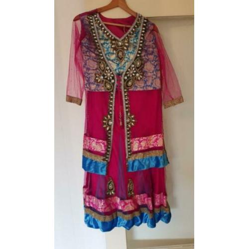 Indiase rok met bewerkte blouse