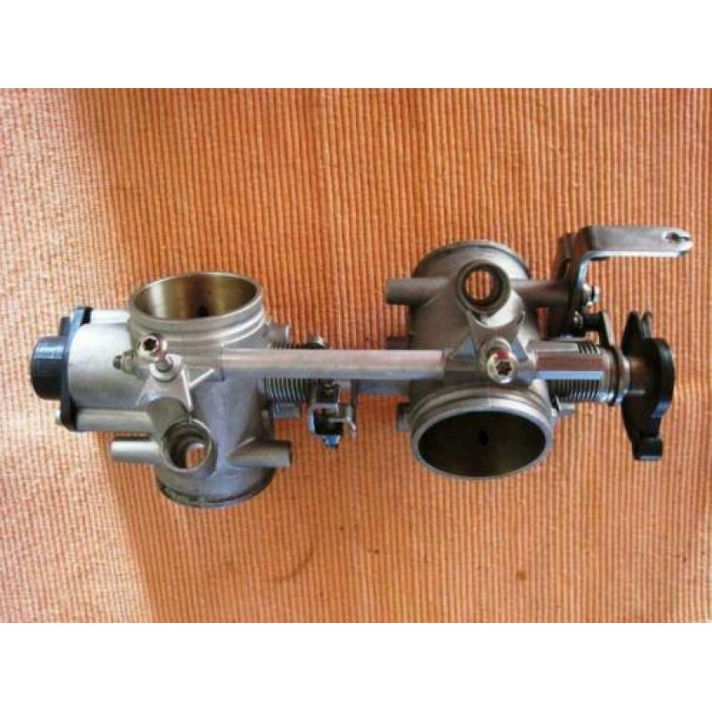 als nieuw Ducati injectie behuizing 45mm throttlebodies