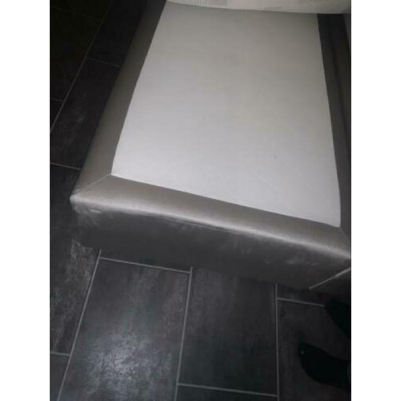 Boxspring suede taupe