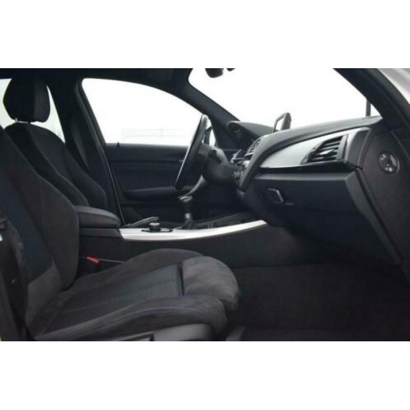 BMW 1-serie 118i Centennial High Executive M-Pakket, LED, Pa