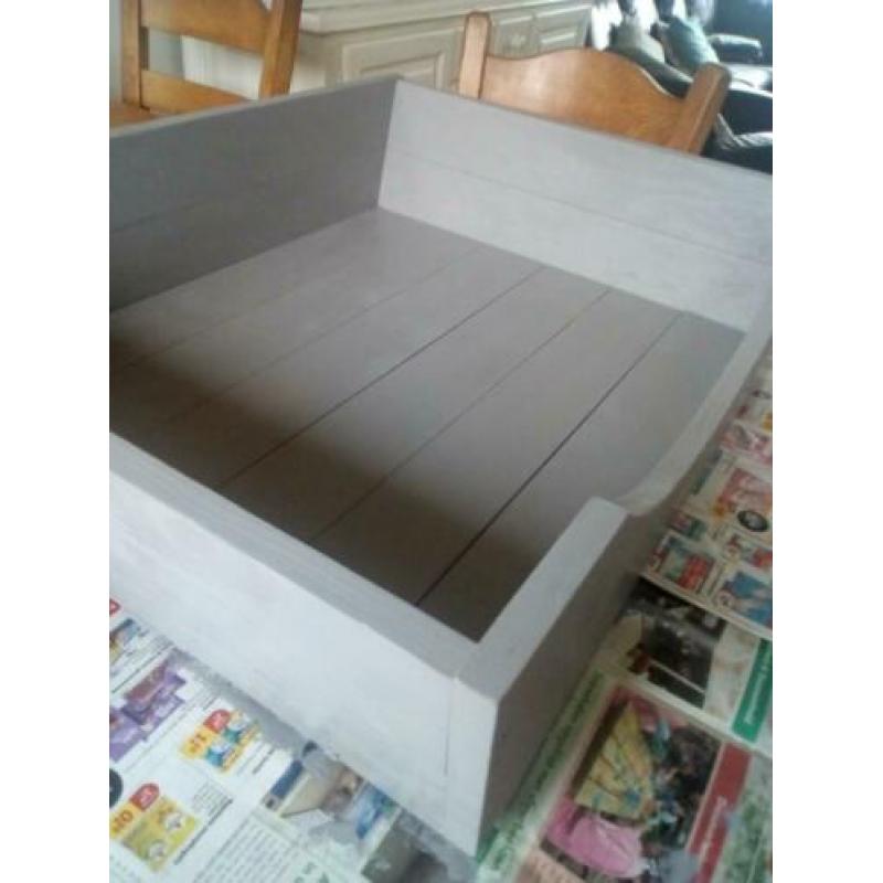Zware houten honden mand