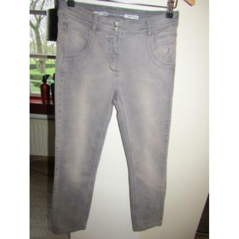 F267 TAIFUN mt 36 jeans slim boyfriend grijs