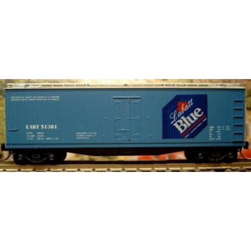 PREMIERE EDITIONS-40ft WoodReefer "LaBatt Blue Beer" (W821)