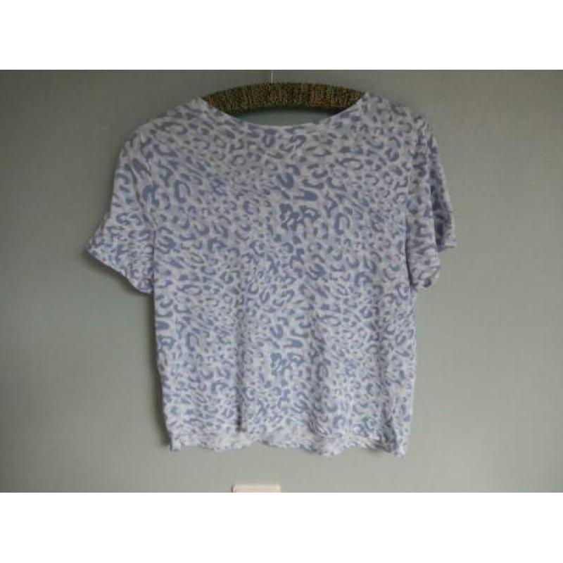 Korte top van Hollister maat L valt als M