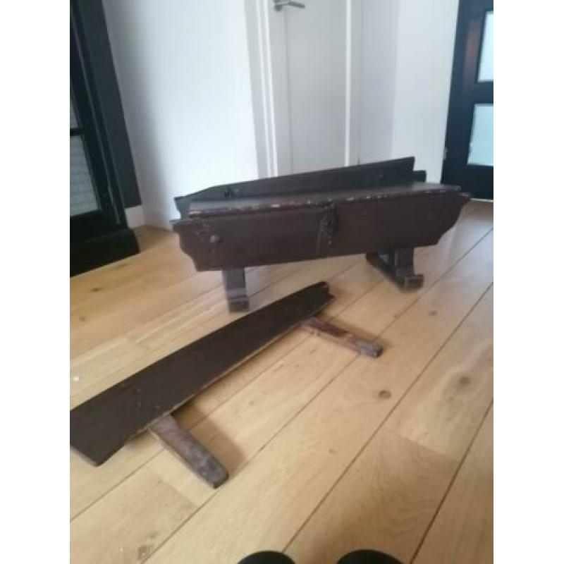 vintage oud klepbankje voor kinderen