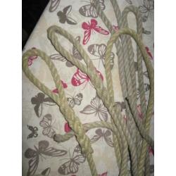 Bundel touw (d=10mm) zo'n 20 mtr. + 5 van 2 mtr met oog