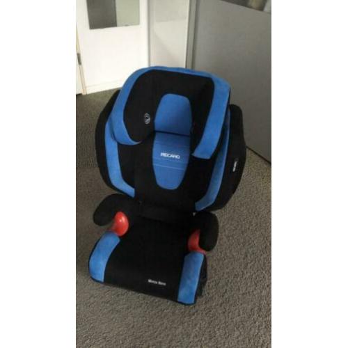 Recaro Monza Nove autostoel met speakers en slaaphoofdsteun