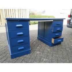 oud houten bureau