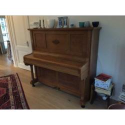 Mooie oude piano