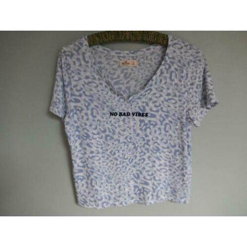 Korte top van Hollister maat L valt als M