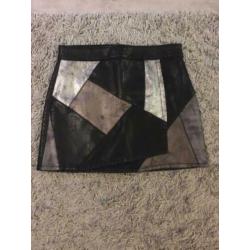 Zara imitatie leer overslag rok rokje zwart brons m 40 zgan
