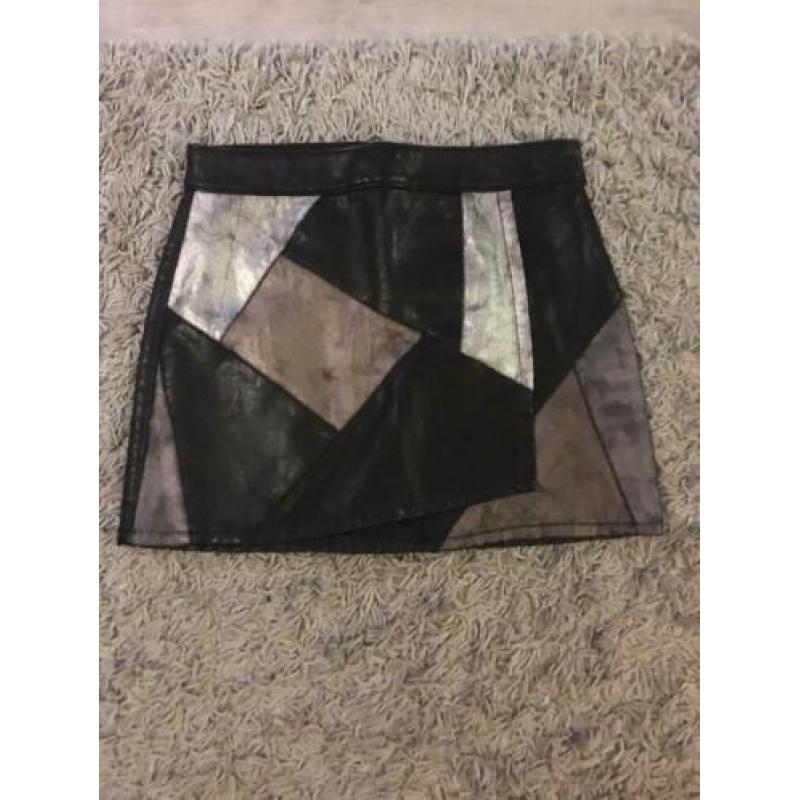Zara imitatie leer overslag rok rokje zwart brons m 40 zgan