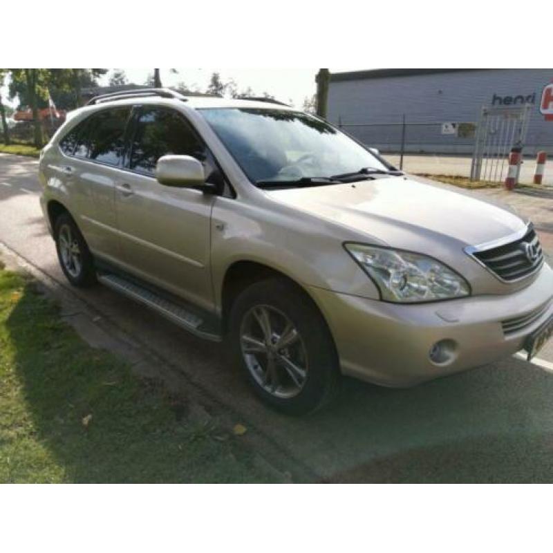 Lexus RX 400H Executive. Betrouwbare en zuinige SUV!