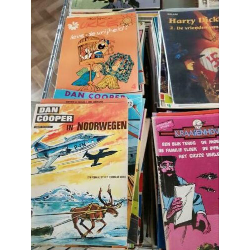 550 stuks zeer verschillende soorten stripboeken vele genre,