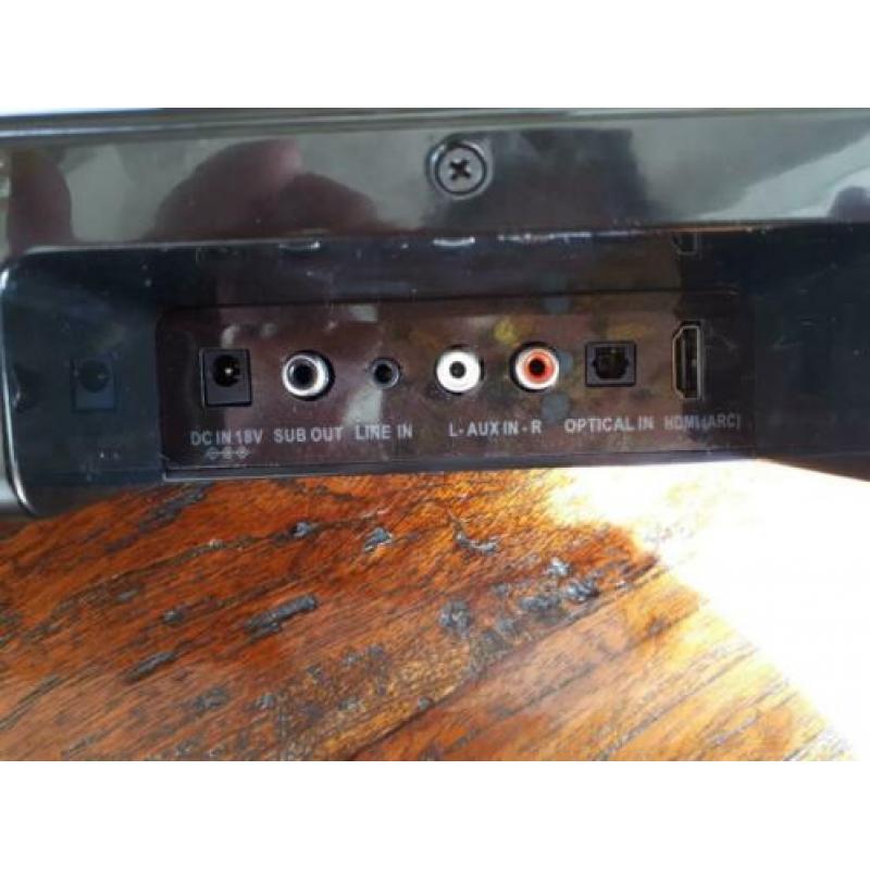 stereo soundbar met Bluetooth