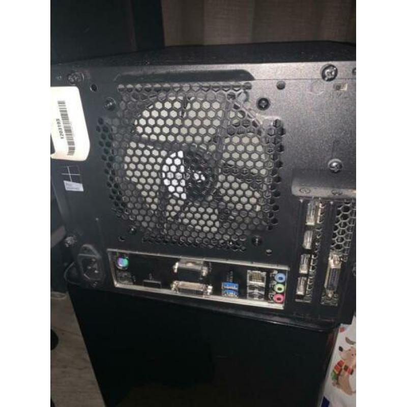 (Game) PC Intel i7 7700k, Nvidia Geforce 1080 8gb, 32gb RAM
