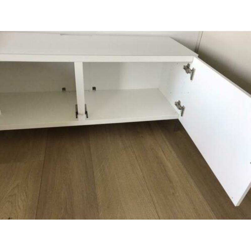 Ikea tv besta kast hoogglans wit