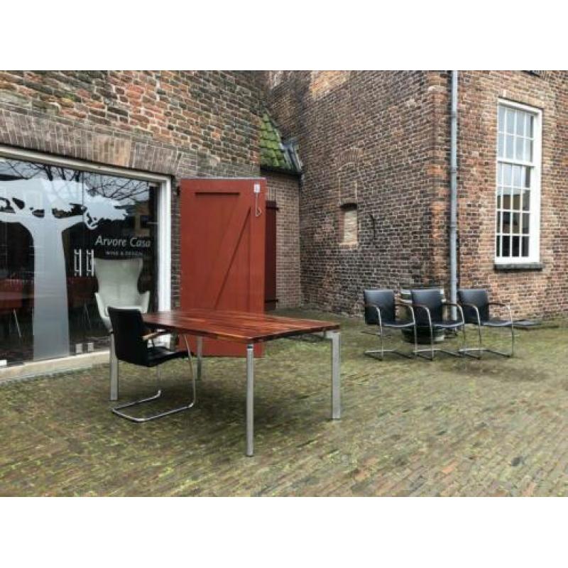 Exclusieve Leolux eetcombinatie Nell/ Freyr bij Arvore Casa