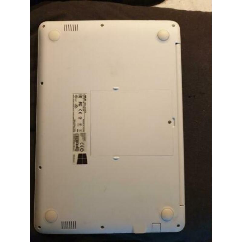Een hele mooie bijna nooit gebruikte Asus laptop te koop