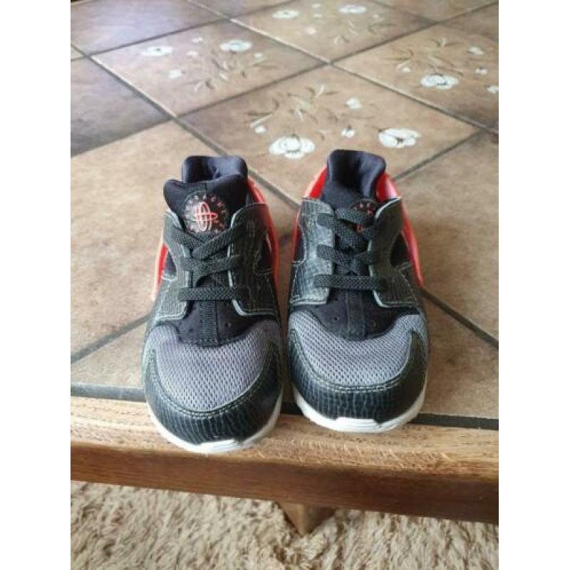 Mooie Nike Huarache gympies