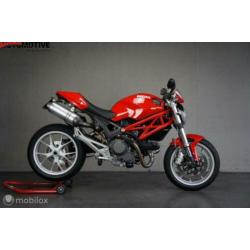 Ducati Monster 1100 ( M1100 M 1100 )