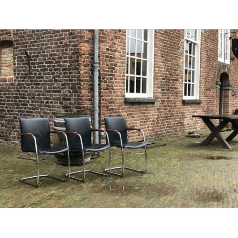 Exclusieve Leolux eetcombinatie Nell/ Freyr bij Arvore Casa