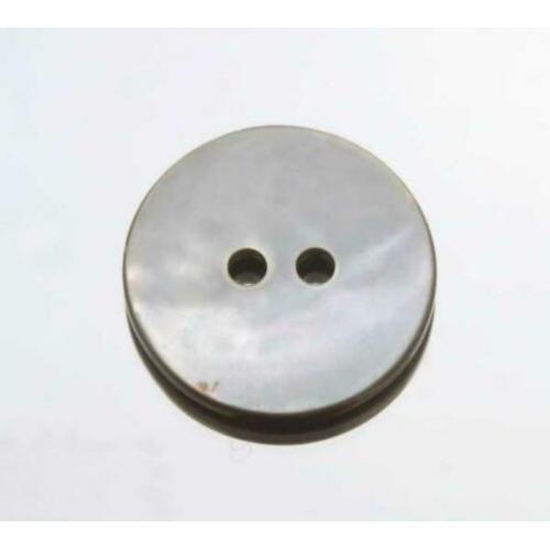 Vintage parelmoeren knopen nr M1141 Smokey grey met regeboog
