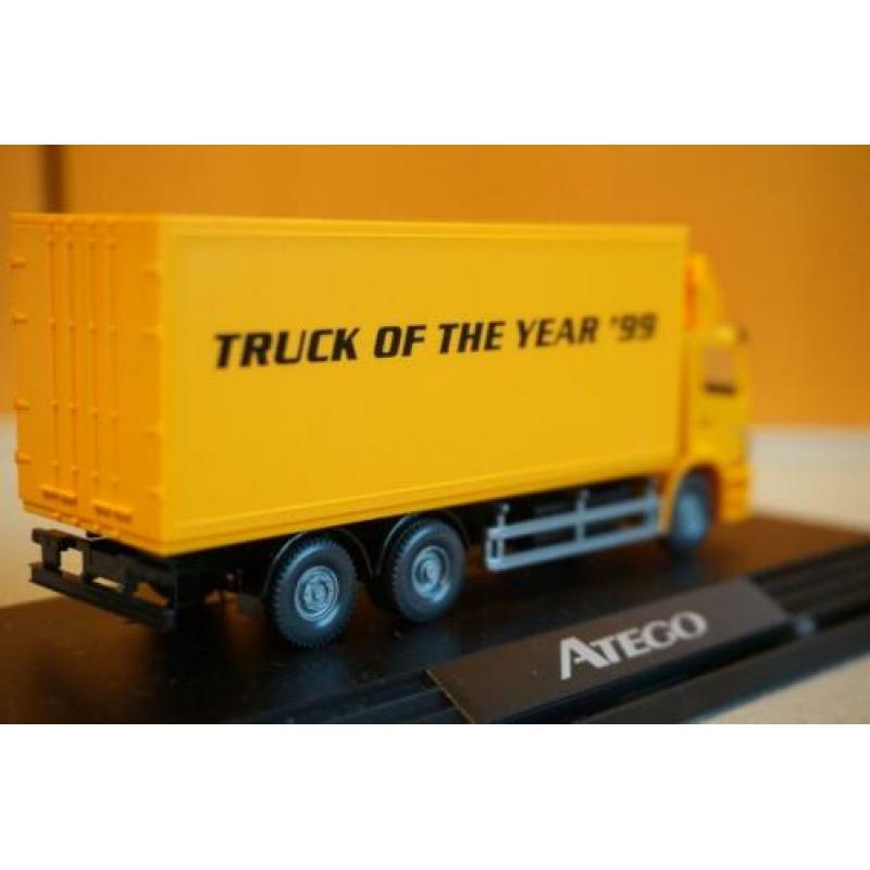 Mercedes Atego 2528 bakwagen 1999 Wiking 1/87