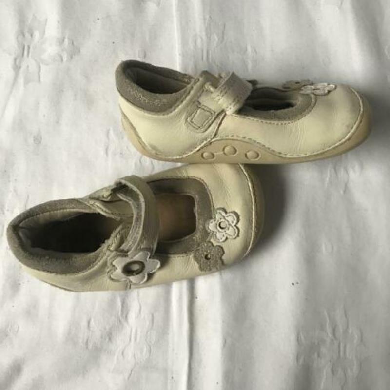 Clarcks crème witte ballerina’s maat 21