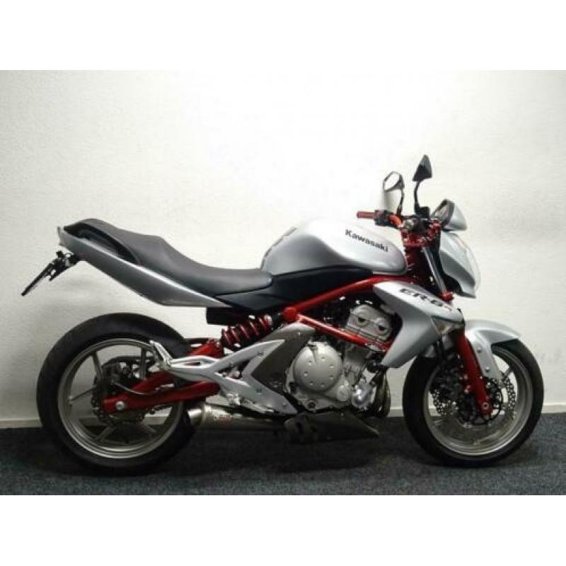 Bloedmooie zwarte Kawasaki ER-6 N Mivv demper (bj 2007)