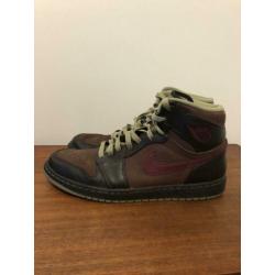 Air Jordan 1 High 'Velvet Brown' maat 45,5