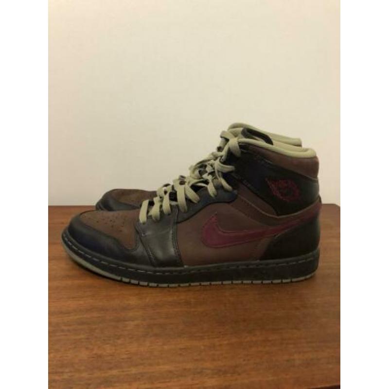 Air Jordan 1 High 'Velvet Brown' maat 45,5