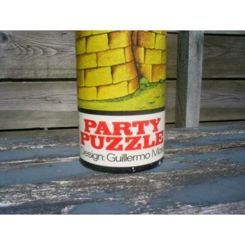 retro party puzzle (design:guillermo morrdillo)